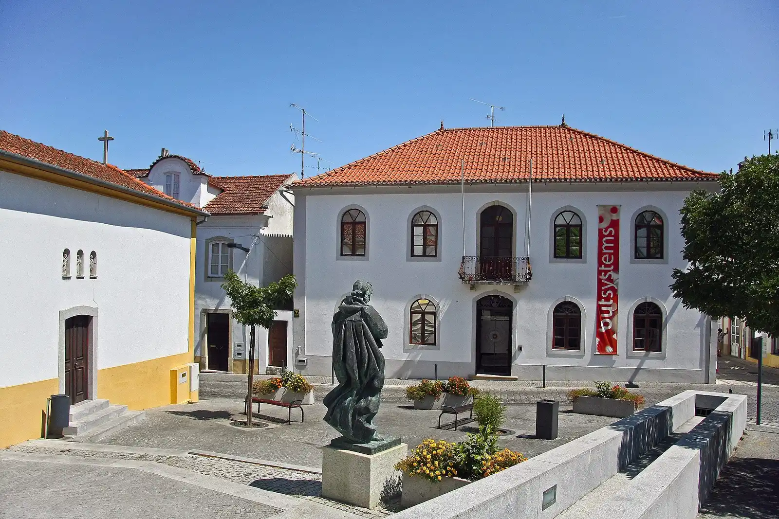 Centro da vila de Proença-a-Nova, na Beira Baixa, a poucos minutos do alojamento