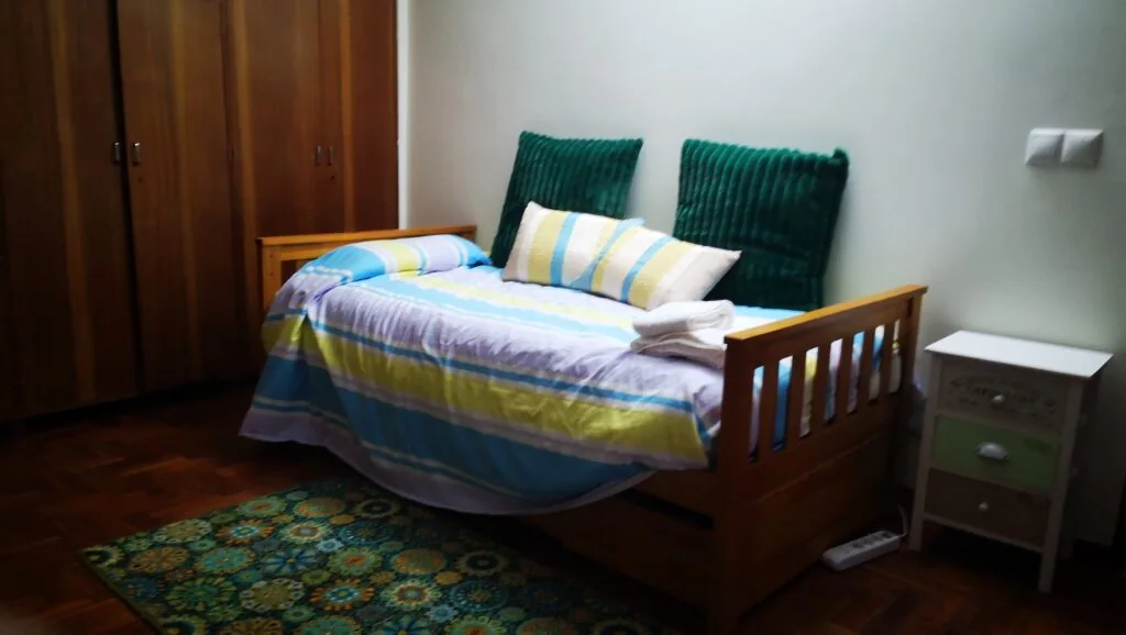 Quarto twin do Aroma das Tílias — alojamento local Proença-a-Nova